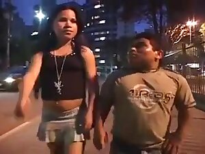 Anazinha brasileira com 2 marmanjos