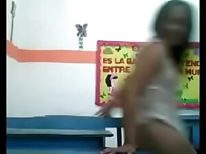 Professora safada gravando vídeo pra um aluno